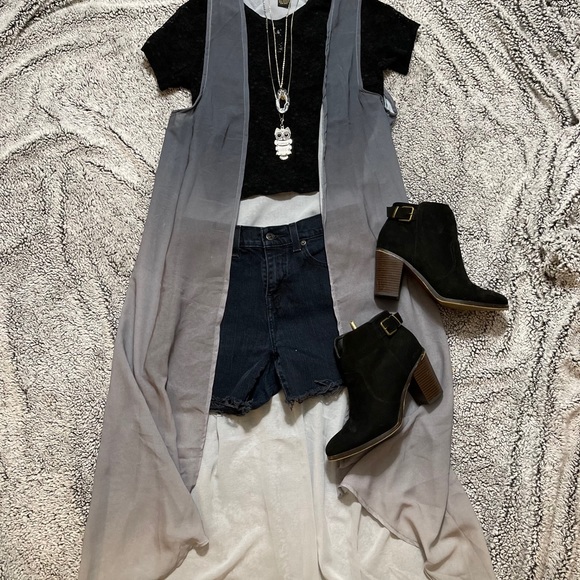 Madden NYC Other - Madden NYC Sleeveless Kimono